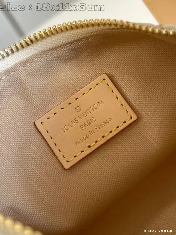 Official oldcobbler Vuitton Hills Pochette Louis 0618